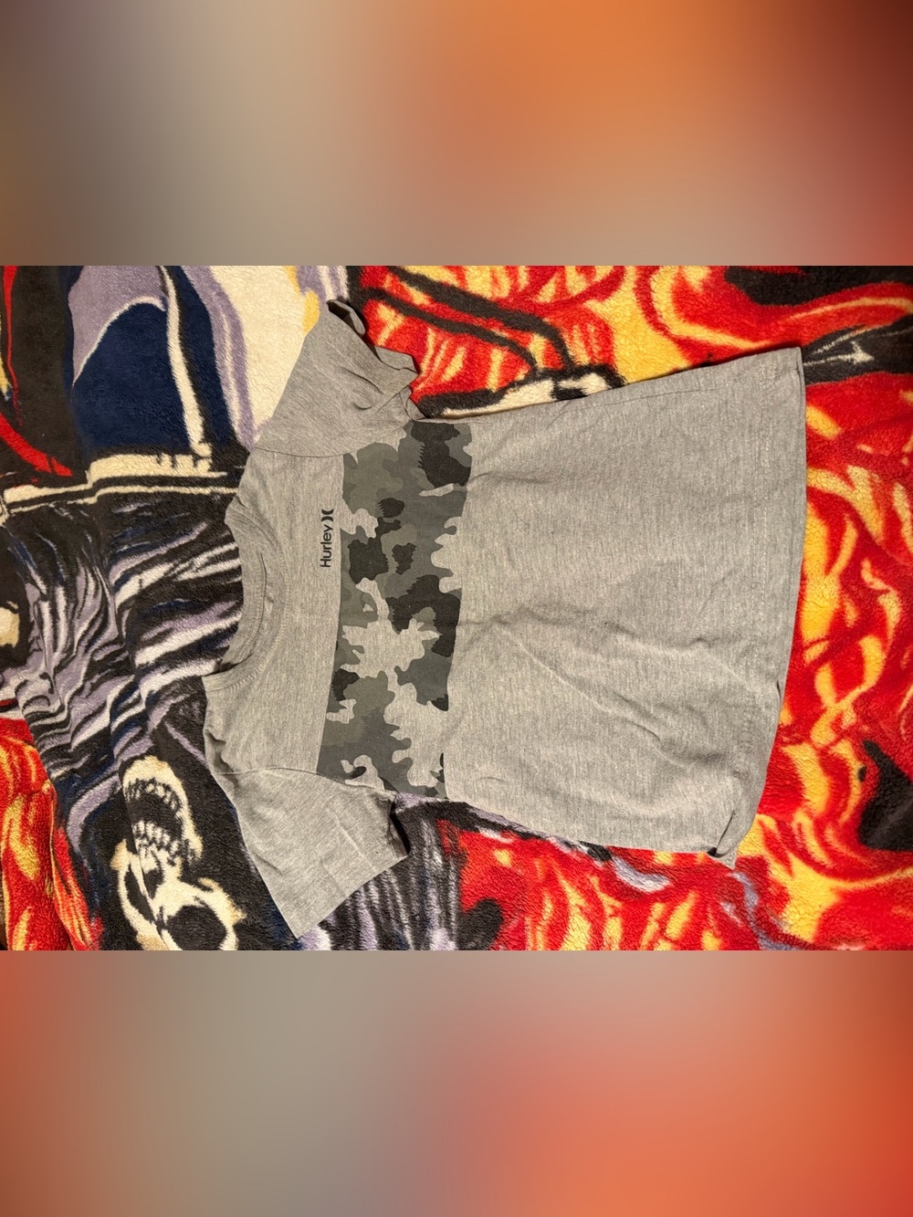 Hurley Gray Tee with Black & Dark Gray Camo Panel